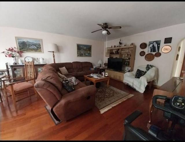 3 BEDROOM TOWNHOUSE FOR SALE IN BIRCHLEIGH NORTH